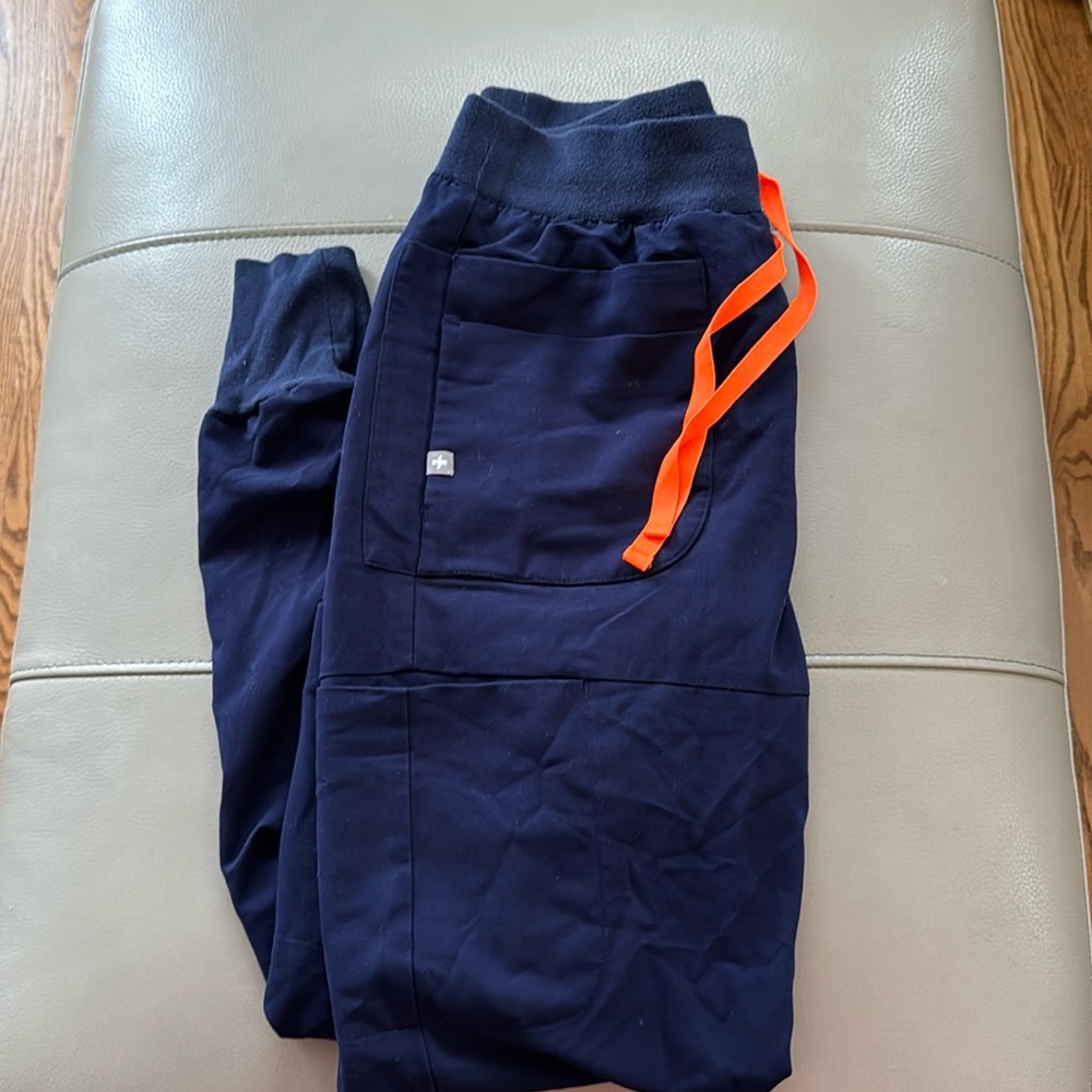 Figs xs scrub Pants jogger navy with orange drawstring